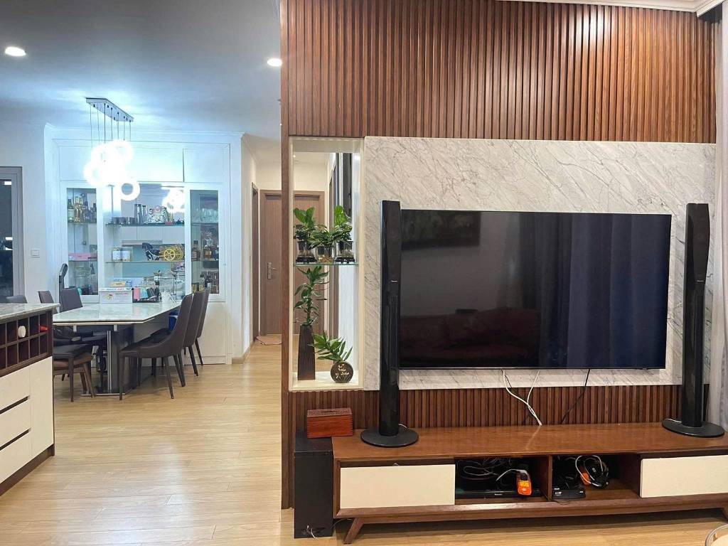 Bán gấp căn hộ 2PN Midtown M8 The Peak, view sông, full nội thất